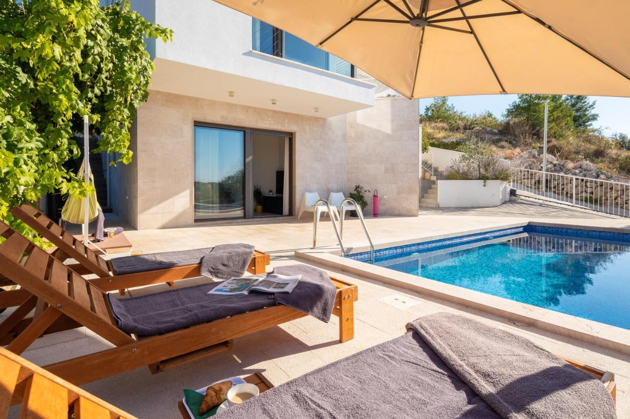 D&d Villa