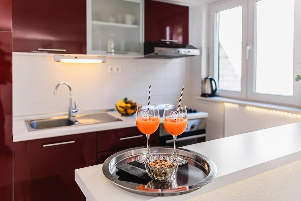 Marina-renovated House In Center Holiday home *