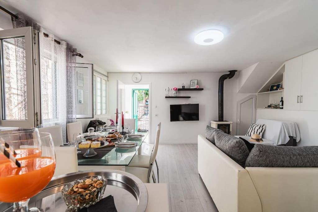 Holiday home Marina-renovated House In Center